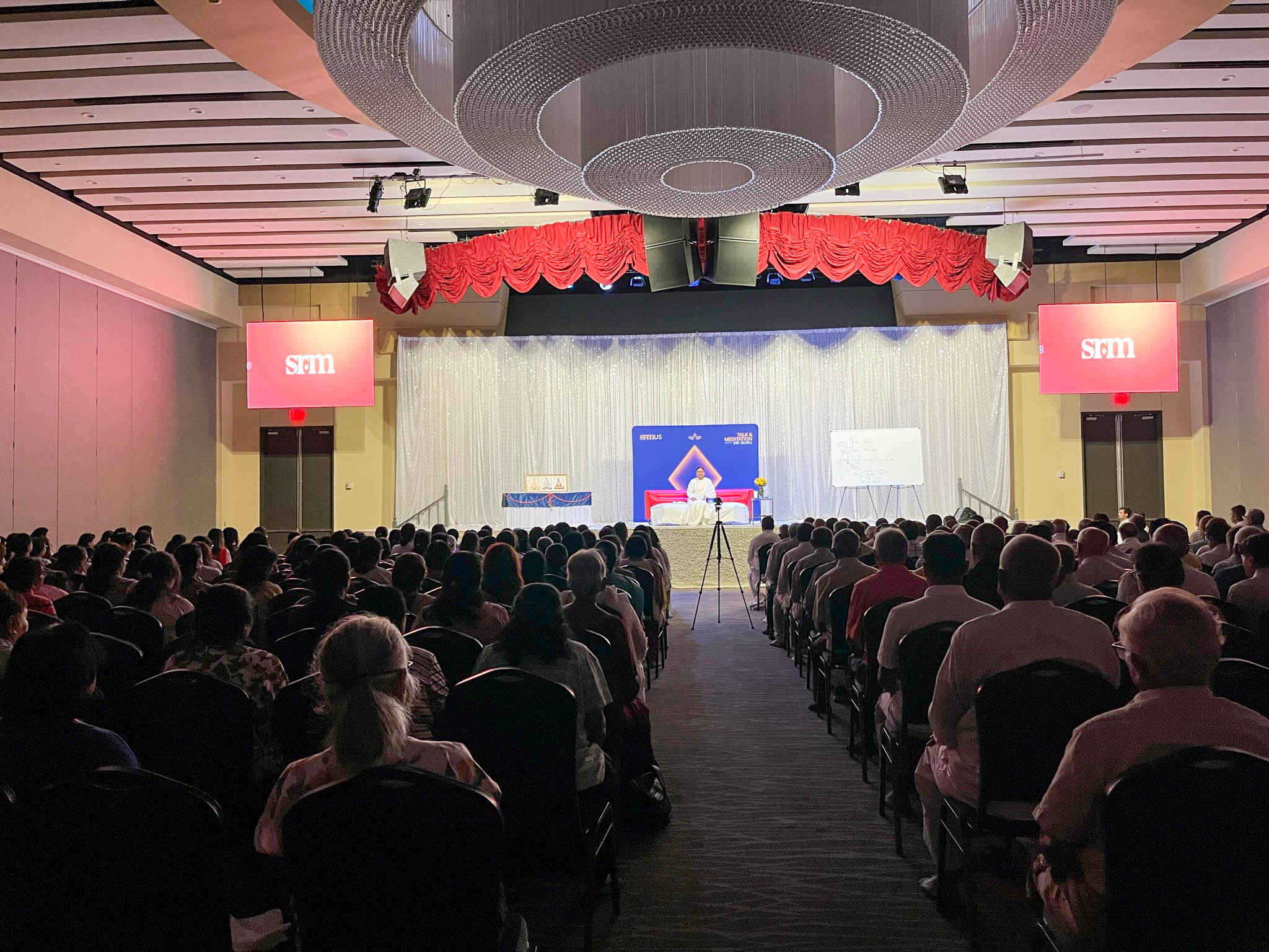 A Glimpse of Sri Guru’s USA Dharma Yatra 2023