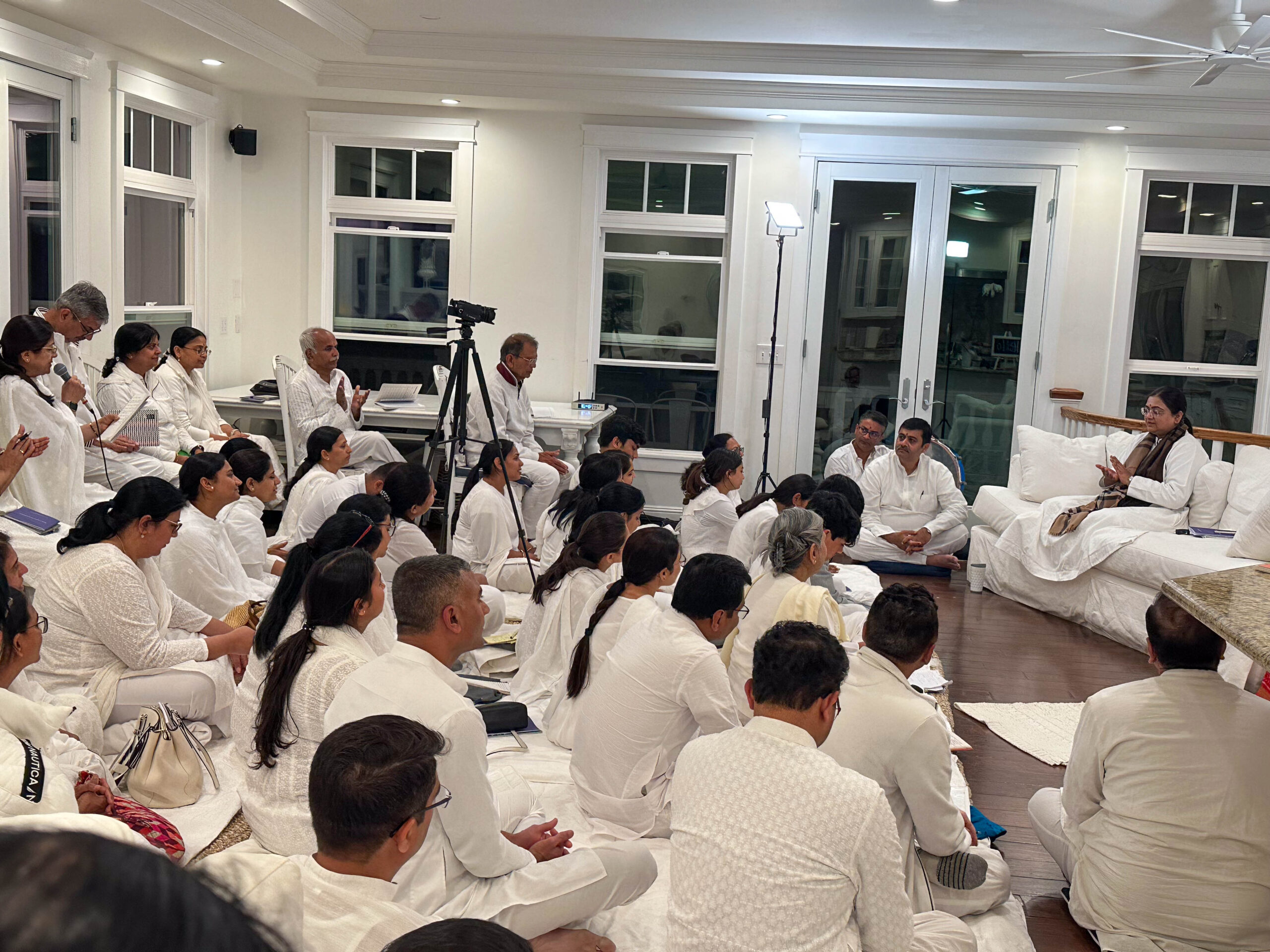 A Glimpse of Sri Guru’s USA Dharma Yatra 2023